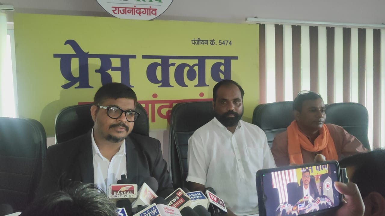 अब डंडा-झंडा नहीं, संविधान का संघर्ष होगा, शिव शंकर सिंह गौर ने उठाई बस्तर की आवाज़, संवैधानिक आंदोलन की नई राह पर क़दम