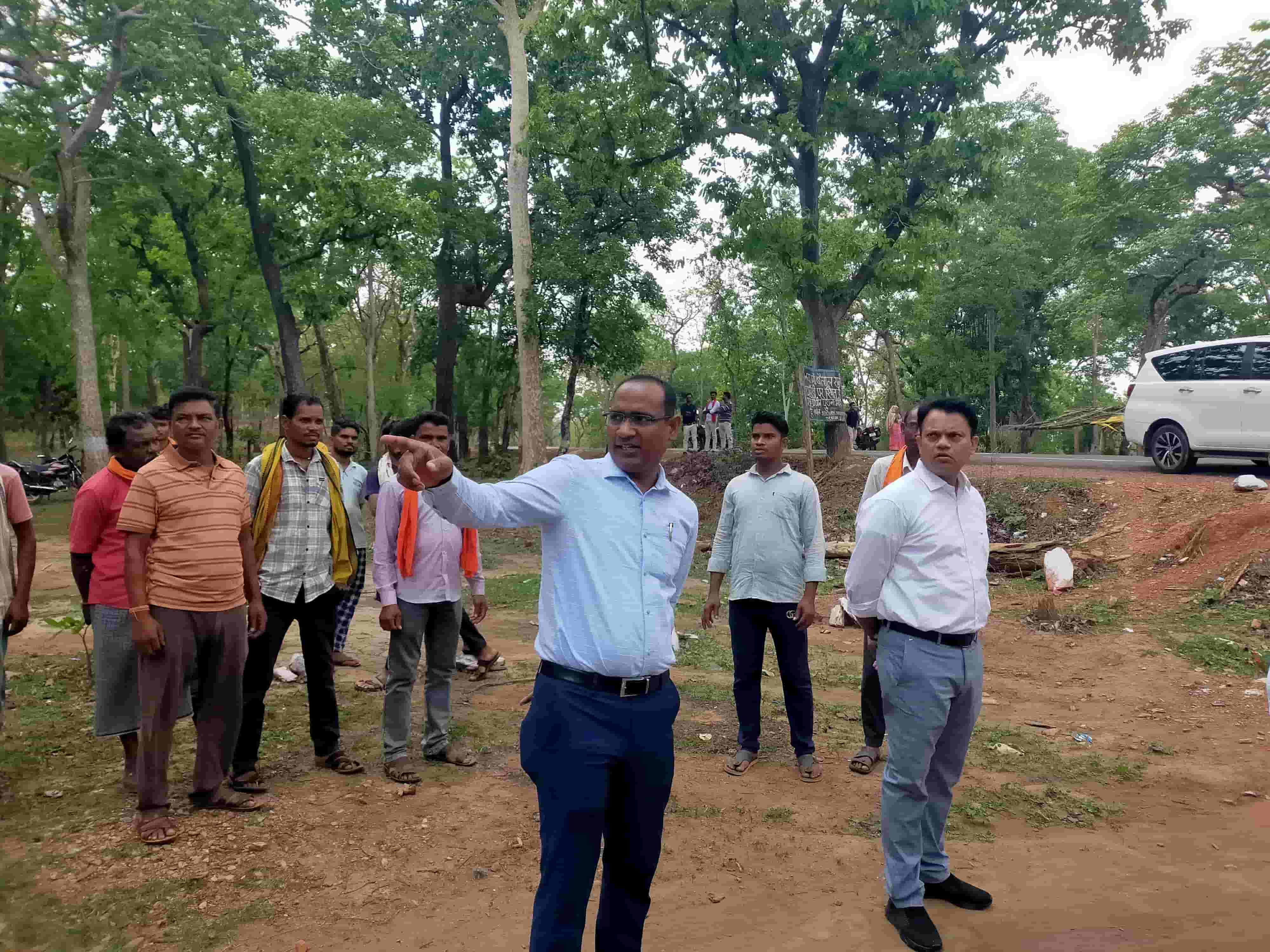 कलेक्टर ने ऐतिहासिक बैताल रानी मंदिर में विकास की समीक्षा की: सांस्कृतिक पर्यटन और बुनियादी ढांचे के उन्नयन पर जोर