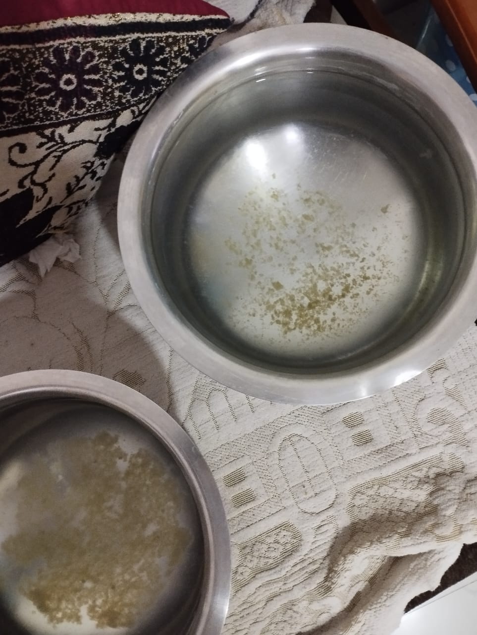 खैरागढ़ नल-जल योजना की खुली पोल : कीड़े-कंकड़ वाला पानी पीने को मजबूर नागरिक, प्रशासन गहरी नींद में