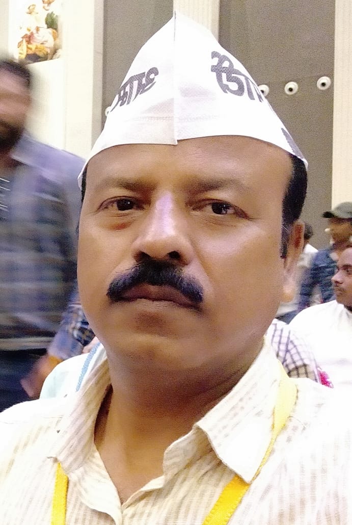 जहां बिकते थे लोकल उत्पाद, अब वहां बिकेगी प्रीमियम शराब! पिलाबो शराब, गढ़बो नवा छत्तीसगढ़ — आप जिलाध्यक्ष का तीखा वार