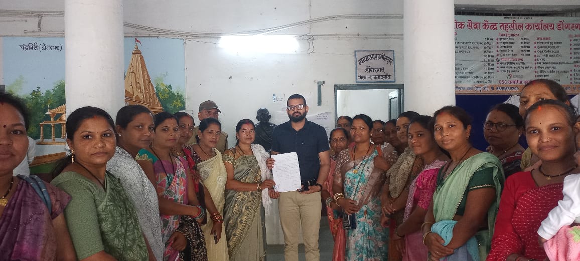 मितानिन प्रशिक्षक की हत्या के विरोध में फूटा जनाक्रोश, डोंगरगढ़ में मितानिन संघ का उग्र प्रदर्शन, SDM को सौंपा ज्ञापन