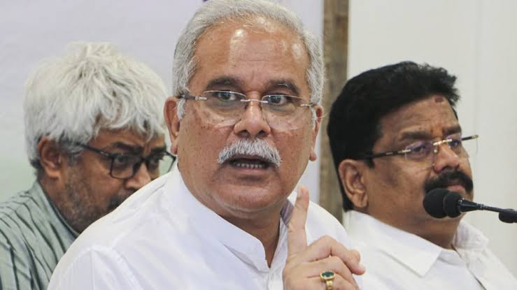 शर्मसार:बेरहम व्यवस्था पर भड़के भूपेश बघेल...दर्द से तड़पती महिला को नहीं मिला इलाज", सुशासन’ की सच्चाई! आधी रात को गर्भवती को लौटाया",
