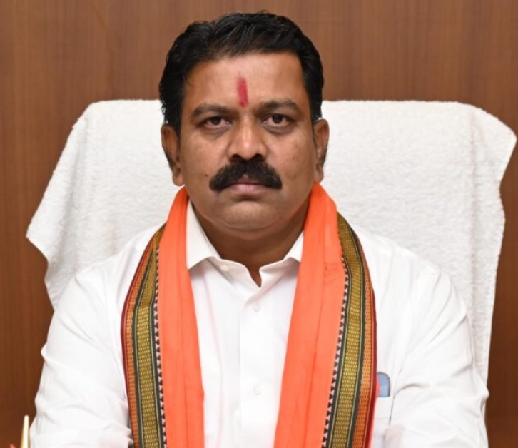शहीदों के परिजनों को मिला बड़ा तोहफ़ा – अब सिर्फ़ पुलिस विभाग ही नहीं, किसी भी विभाग में पा सकेंगे अनुकम्पा नियुक्ति